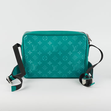 Louis Vuitton Taigarama Outdoor Messenger Bag Green Monogram