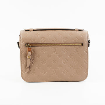 Louis Vuitton Pochette Metis Beige