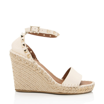 Valentino Grainy Calfskin Double Rockstud Wedge Sandals - Size 8 / 38 (SHF-sJMeiu)