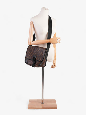 Louis Vuitton Macassar Archy Messenger Monogram / Black Coated Canvas MM