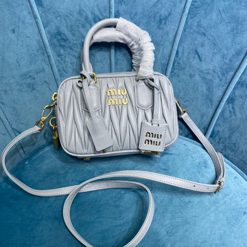 VS - MMU Women Bag - 132
