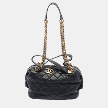 Black Leather Ultra Stitch Shoulder Bag