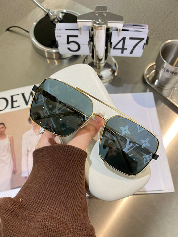 VS - LOV Sunglass - 108