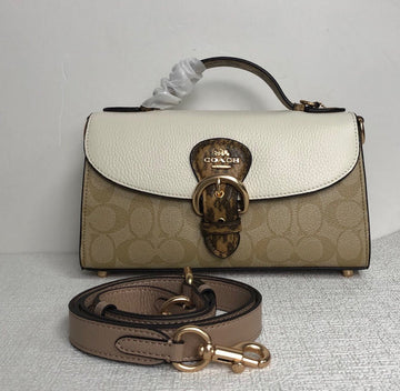 VS - CAH Bags - 684