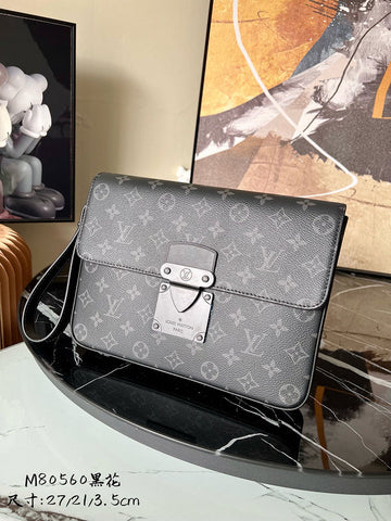 VS - LOV Women Bag - 1100
