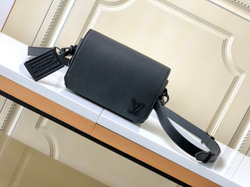 VS - LOV Women Bag - 607