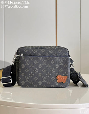 VS - LOV Women Bag - 2241