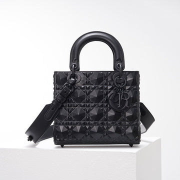 VS - Latest - 6483