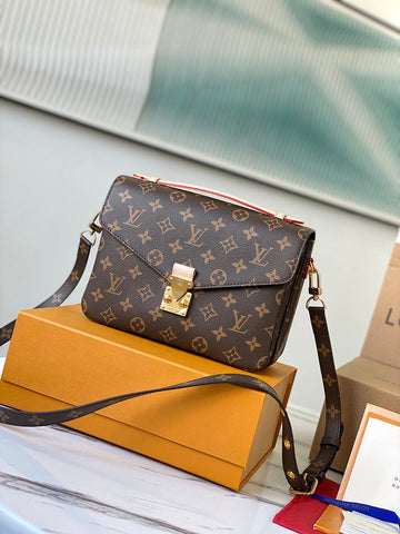 VS - LOV Women Bag - 824