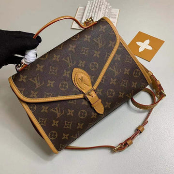 VS Fashion Lu-Vi bags - 2015