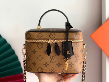 VS Fashion Lu-Vi bags - 1935