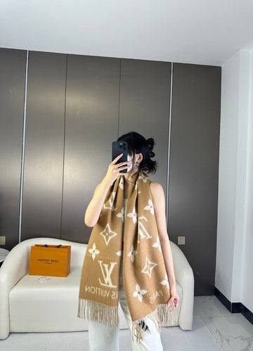 VS - LOV Scarf - 236