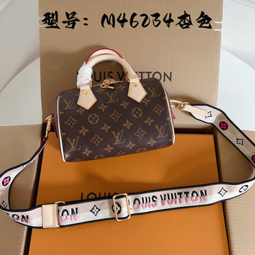 VS - LOV Women Bag - 1881