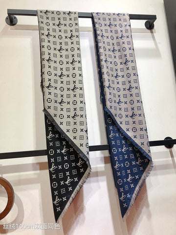 VS - LOV Scarf - 200