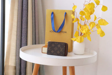 VS - LOV Wallet - 087