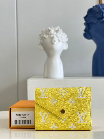 VS - LOV Wallets - 570