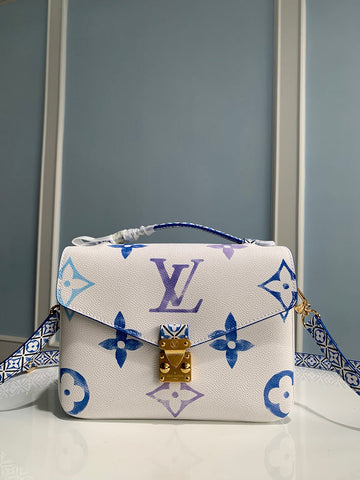 VS - LOV Women Bag - 1705