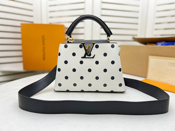 VS - GUKI Women Bags - 1839
