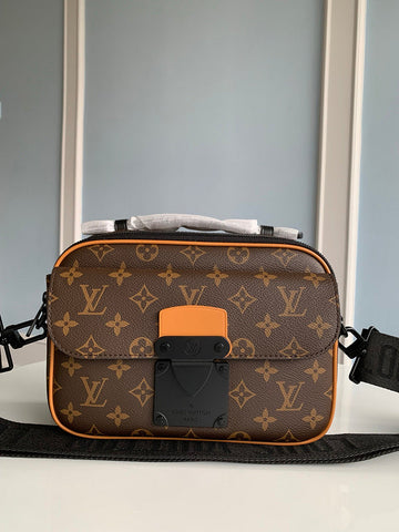 VS - LOV Women Bag - 208