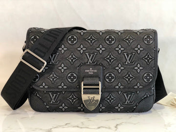 VS - LOV Women Bag - 2463