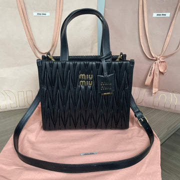 VS - MMU Bags - 045