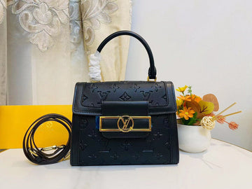 VS - GUKI Women Bags - 1500