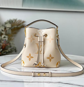 VS Luxury - LOV Bags - 2470
