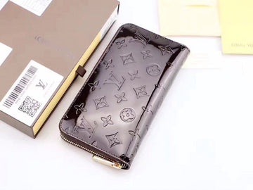 VS - LOV Wallets - 677