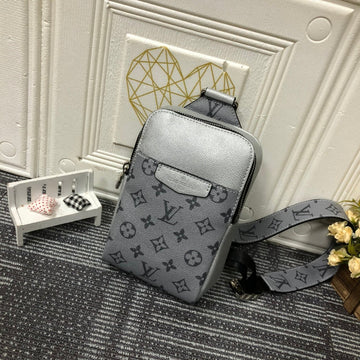 VS - GUKI Women Bags - 1881