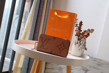 VS - LOV Wallet - 365