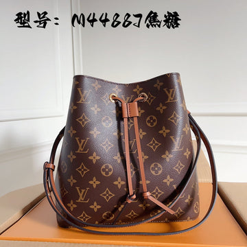 VS - LOV Women Bag - 1877