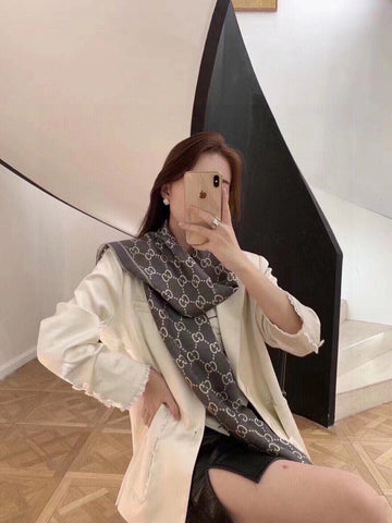 VS - GUKI Scarf - 219