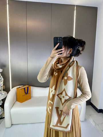 VS - LOV Scarf - 262