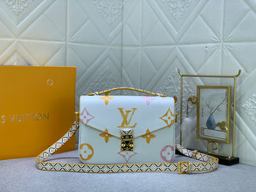 VS - GUKI Women Bags - 1428