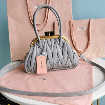 VS - MMU Bags - 047