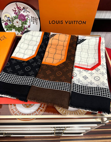VS - LOV Scarf - 349