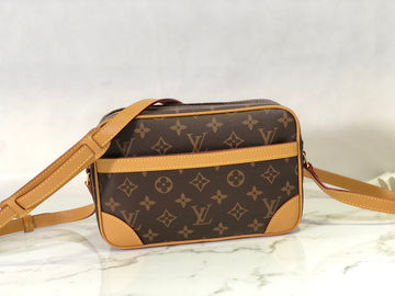 VS - LOV Women Bag - 1035
