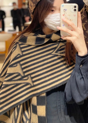 VS - LOV Scarf - 171