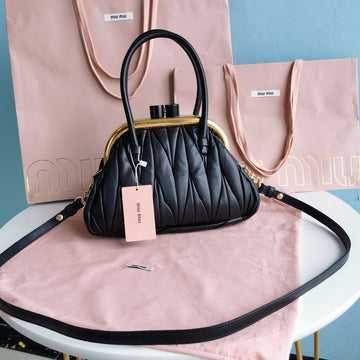 VS - MMU Bags - 041