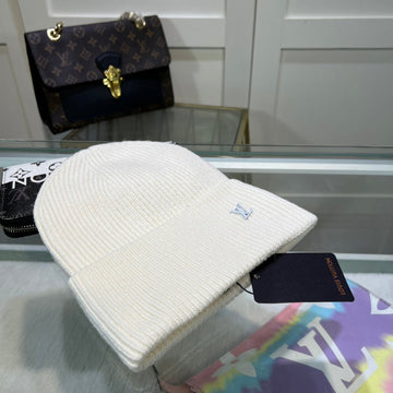 VS - LOV Cap - 093