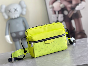 VS - LOV Women Bag - 1743