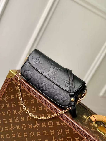LOV2 Bags - Luxurious Bags  134