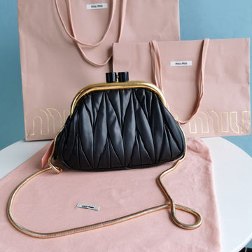 VS - MMU Bags - 059