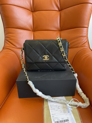 Designer bags by Chanel 274