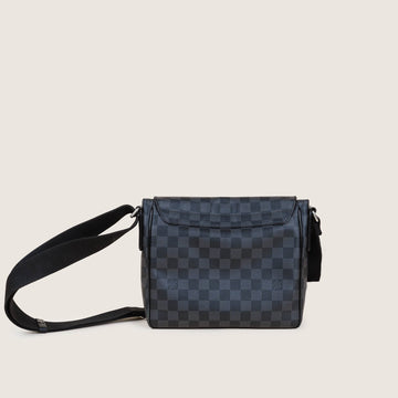 District PM Messenger Bag