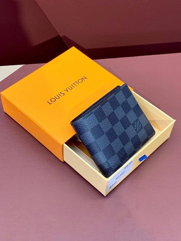 VS - LOV Wallets - 010