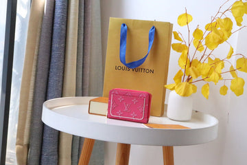 VS - LOV Wallet - 772