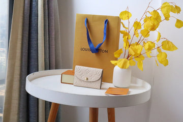 VS - LOV Wallet - 048