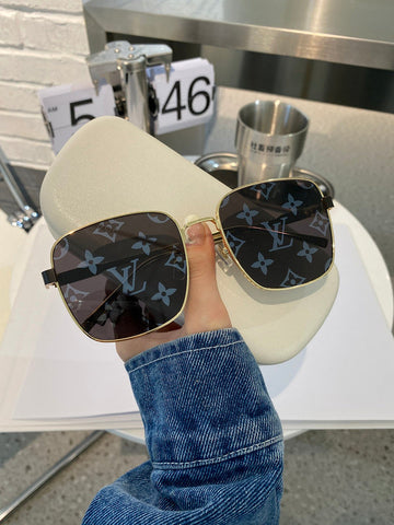 VS - LOV Sunglass - 107