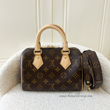 LV Speedy Bandouliere 20 in Monogram Canvas GHW (Without Patterned Strap) + Monogram strap.